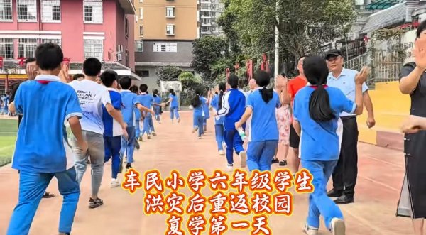 升宏网 榕江村超发起人所在小学足球队正在东莞集训！学校球场待重修